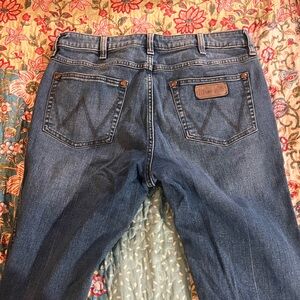 Wrangler Blue Boot Cut Jeans with Vintage Appeal